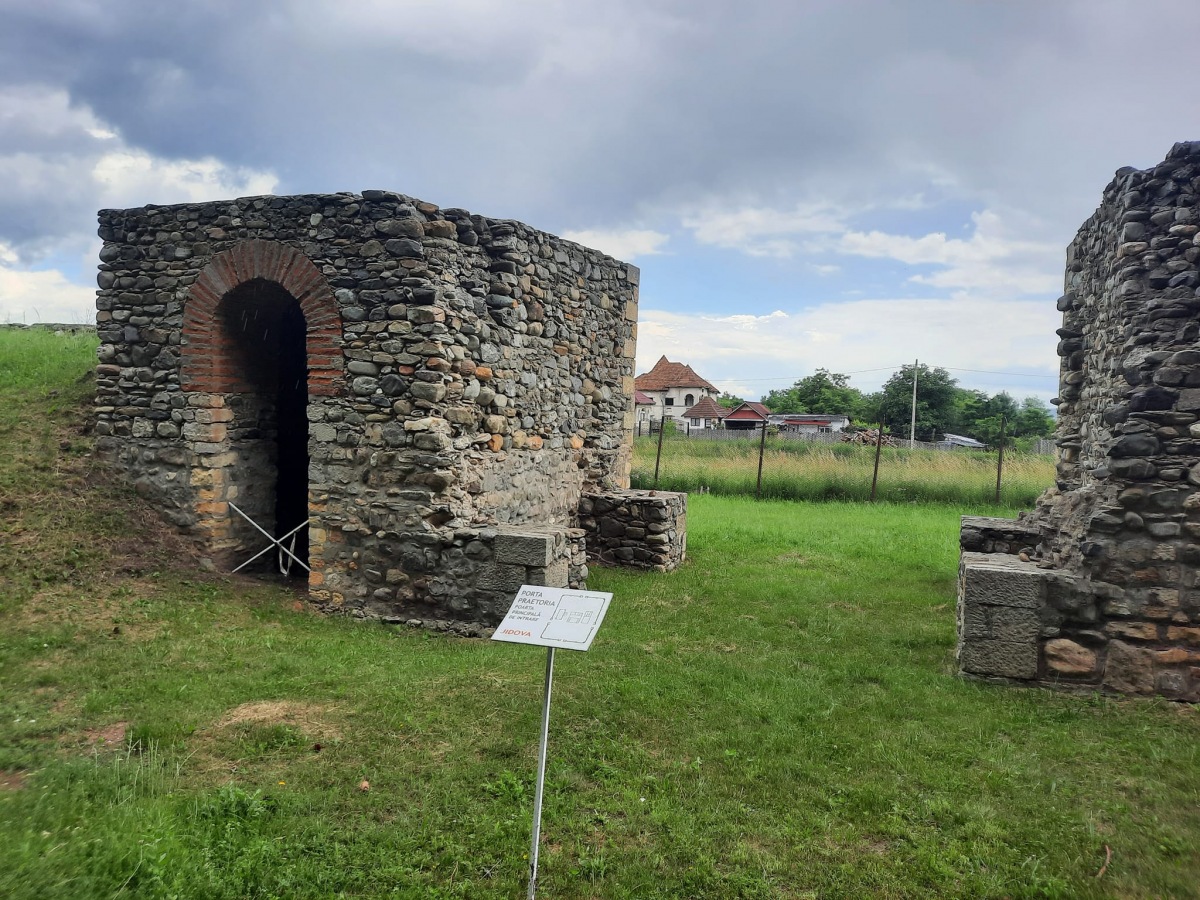 amada pensiune vizita la castrul roman jidava 1